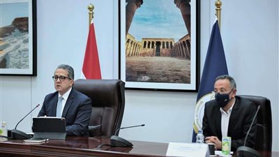 وزير السياحة يجتمع باللجنة القومية للآثار المهربة.. لهذا السبب