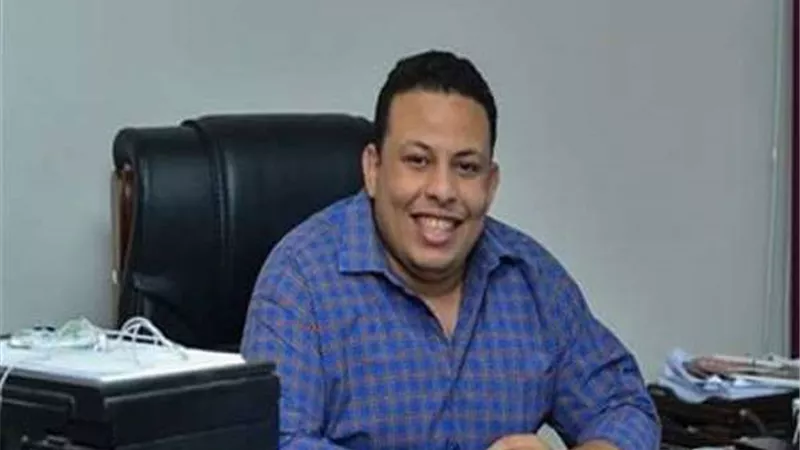 مؤمن أشرف: 