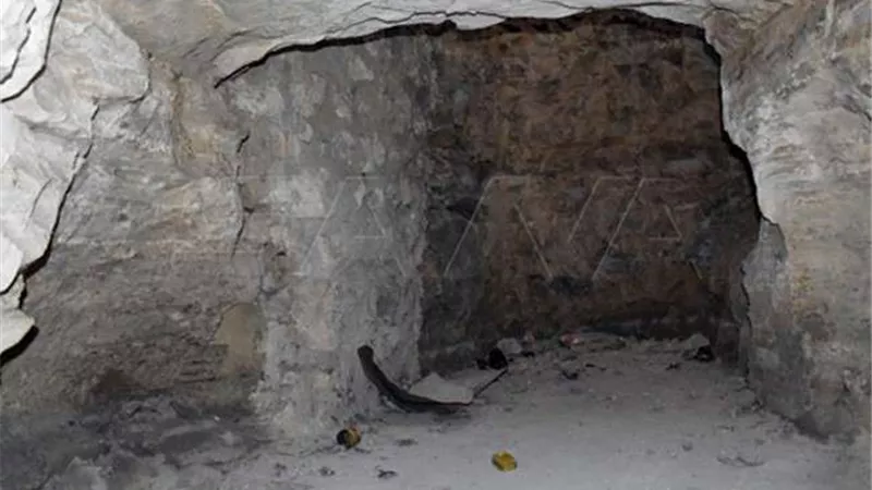 الجيش السوري يعثر على مقر محصن لجبهة النصرة أسفل متحف أثري