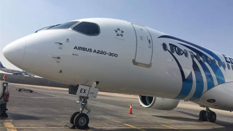 عاجل.. وصول 32 صيادا مصريا إلى مطار القاهرة