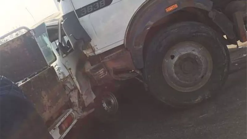 مصرع سائق وابنه بحادث تصادم بالجيزة