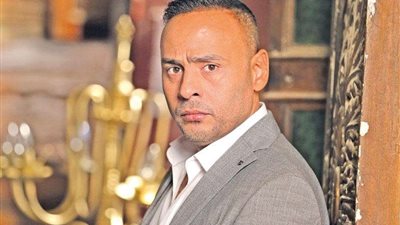 محمود عبد المغني يكشف كواليس العائدون بصورة خاصة مع محمد عز