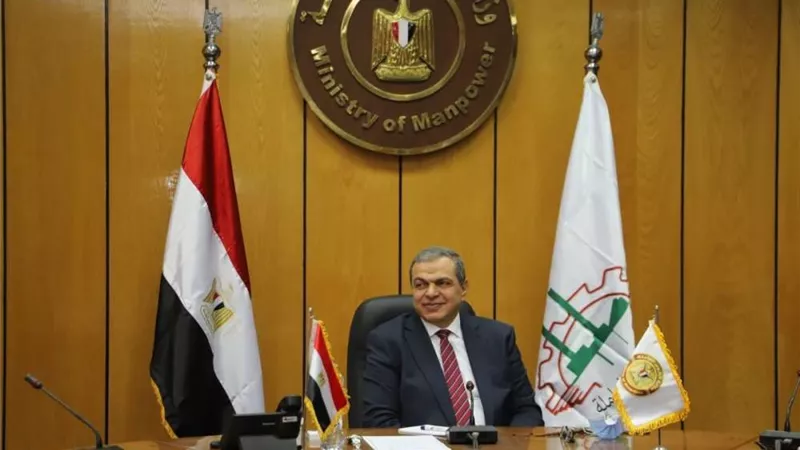 القوى العاملة: تعيين 662 شابا منهم 5 