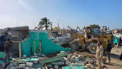 لليوم الثالث.. الإسكندرية تستكمل حملات إزالة التعديات على بحيرة مريوط