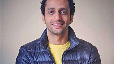محمد حاتم ينتهي من تصوير مشاهده بـ
