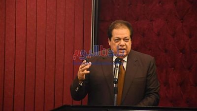 محلية النواب تجتمع مع محمد أبو العينين لمناقشة منظومة تدوير المخلفات