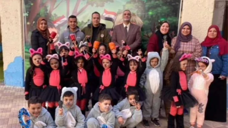 مدير تعليم المنوفية تهنئ مدرسة دار التربية للغات لفوزها بالمركز الرابع على مستوى الجمهورية