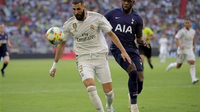 بنزيما يقود تشكيل ريال مدريد المتوقع أمام أوساسونا بالدوري الإسباني