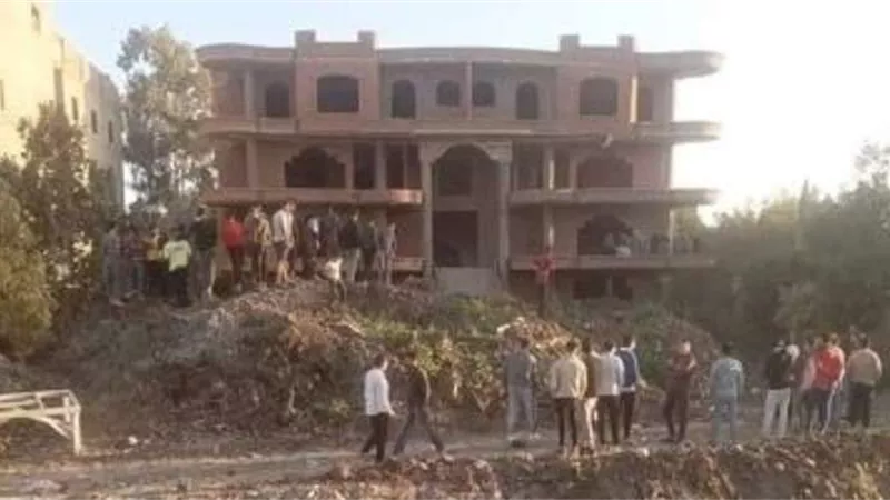 متغيب منذ أسبوع.. لغز العثور على جثة شخص مشنوقا فى منزل تحت الإنشاء بالدقهلية