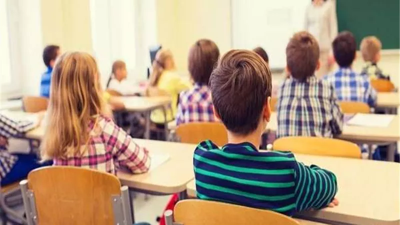 مع عودة الدراسة.. كيف تحمي طفلك من الفيروسات