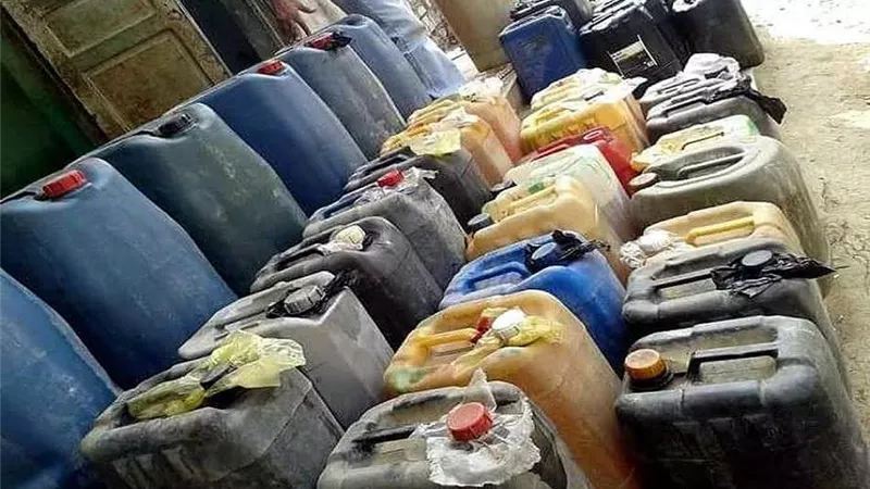 ضبط 700 لتر سولار محجوبة عن الأسواق بمخزن بكفر الشيخ