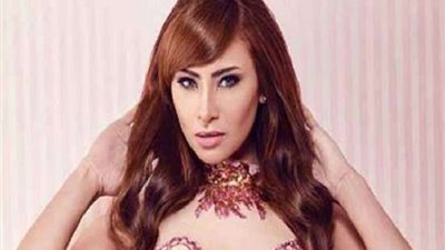 من داخل سيارتها.. إنجى خطاب بإطلالة جذابة عبر إنستجرام