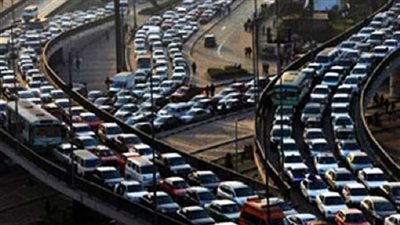 قبل ماتنزل لصلاة الجمعة تعرف على النشرة المرورية: سيولة بحركة السيارات بطرق ومحاور القاهرة والجيزة
