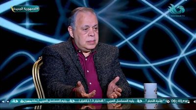 أشرف زكي: أخطأت في عودة حلا شيحة.. لا مكان لها بالنقابة
