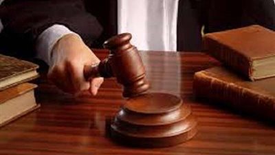 اتهام سيدة بإجبار ابنتها المراهقة على ممارسة الحرام