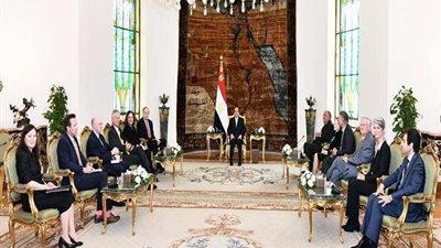 الوفد الأمريكي: مصر شريك محوري للولايات المتحدة.. ونقدر قيادة السيسي في تحقيق الاستقرار والأمن