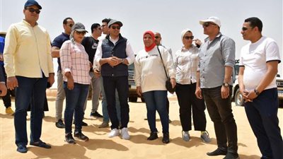 وزير الرياضة يصل الواحات البحرية لتفقد المنشآت الشبابية