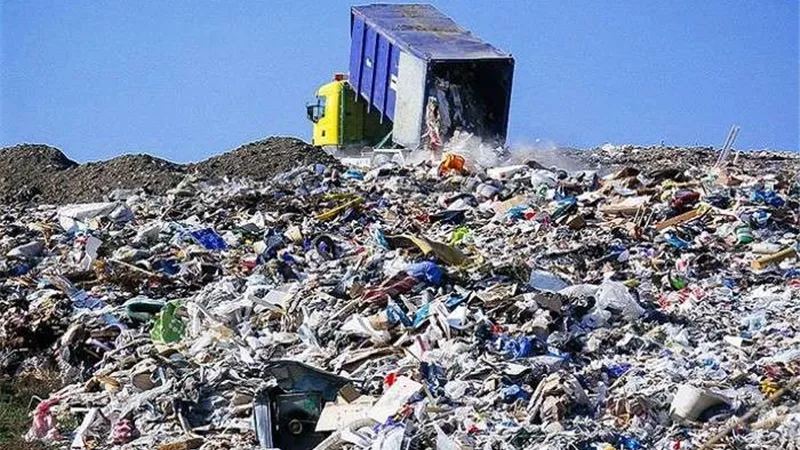 رفع 13 ألف طن مخلفات بناء من المداخل الرئيسية لمدينة الزقازيق