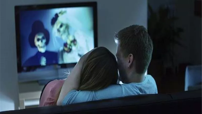 تشجع على التواصل الاجتماعي.. فوائد أفلام الرعب للمخ