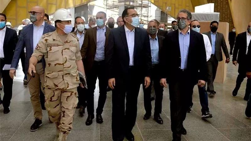 مدبولي: المتحف المصري الكبير صرح عملاق يترقب العالم والمصريون افتتاحه