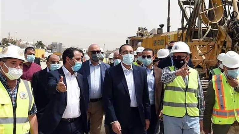 بعد تفقده محور الفريق كمال عامر..مدبولي يوجه بضرورة تكثيف الأعمال بمختلف المحطات الجارى إنشاؤها
