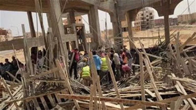 مصرع عامل وإصابة 8 آخرين إثر انهيار مسجد تحت الإنشاء بمدينة بدر