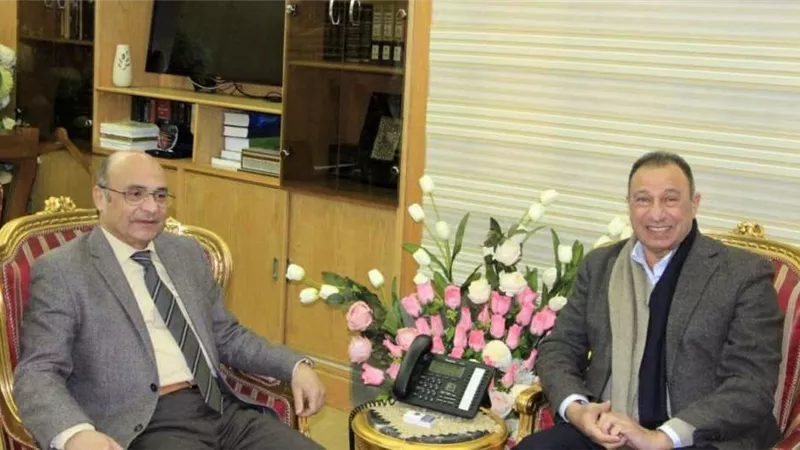 تفاصيل جلسة محمود الخطيب مع وزير العدل