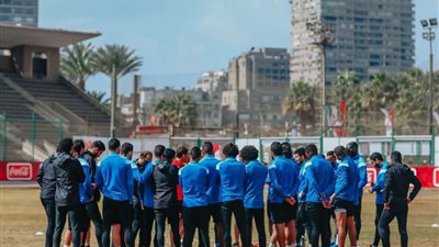 فايلر يحاضر لاعبي الأهلي بالفيديو قبل انطلاق المران
