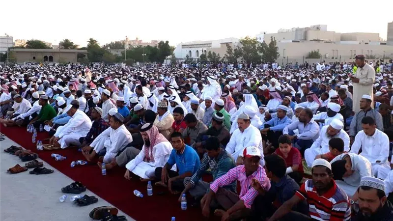 تعرف على آخر قرارات ضوابط إقامة صلاة عيد الفطر المبارك في المساجد والساحات
