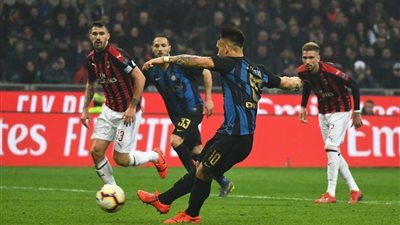 موعد مباراة ميلان وإنتر ميلان والقنوات الناقلة في كأس إيطاليا