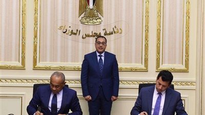 رئيس الوزراء يشهد اتفاقية تجديد استضافة مصر لمقر 