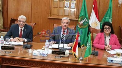 رئيس منتدى آداب المنوفية يفتتح المؤتمر الثاني للغات الشرقية