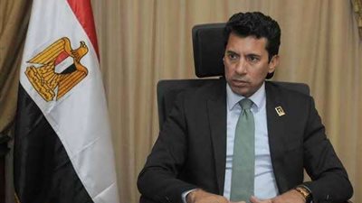 وزير الشباب والرياضة يبحث سُبل إقامة مراكز مجتمعية رقمية داخل مراكز الشباب