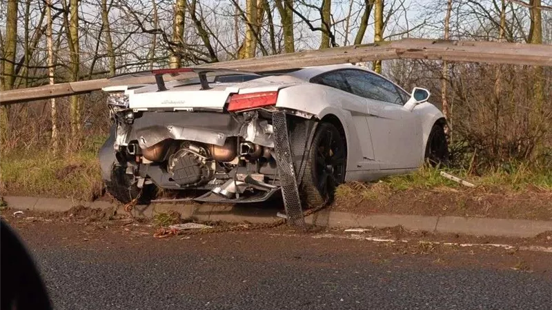 مصرع شخص وإصابة أسرته في حادث بالبدرشين