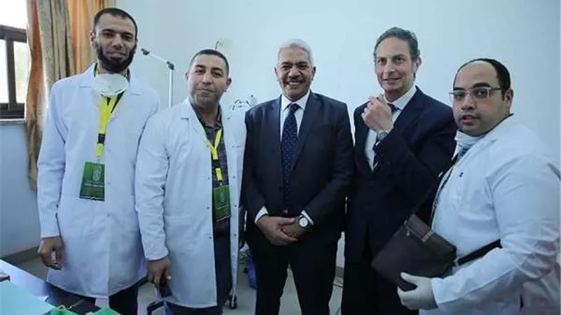 سفير مصر بتشاد يشيد بجهود الأزهر الشريف ويثمن أداء أطباء القافلة