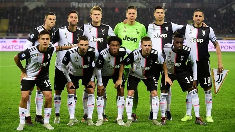 رونالدو يقود قائمة يوفنتوس لمواجهة ميلان بنصف نهائي كأس إيطاليا
