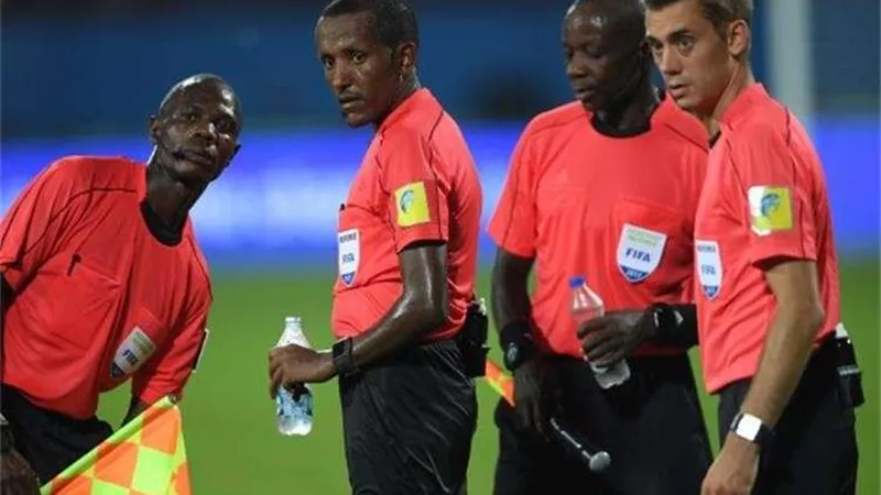 تقارير.. الكاف يستقر على حكم مباراة الأهلي وصن داونز