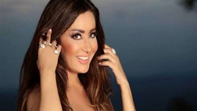 عبر تويتر.. لطيفة تروج لأحدث أغانيها 