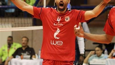 التجديد لـ أحمد صلاح نجم النادي الأهلي لكرة الطائرة تعاقده لمدة 4 مواسم