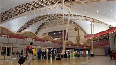 مطار شرم الشيخ يستقبل أولى الرحلات الجوية القادمة من بريطانيا