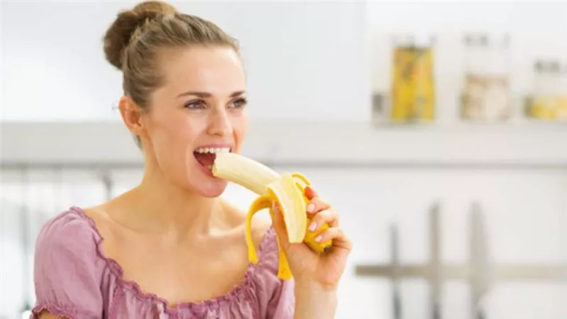لهذه الأسباب.. احذر تناول الموز على معدة فارغة