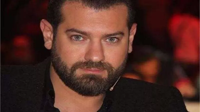 بالفيديو.. عمرو يوسف يكشف سبب نومه بمفرده