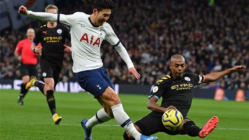 بث مباشر.. مباراة توتنهام وأستون فيلا بالدوري الإنجليزي