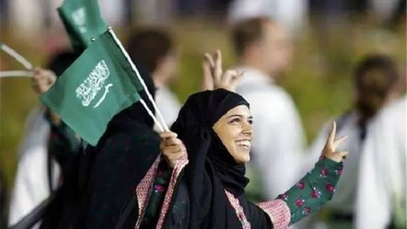 المرأة السعودية تتفوق على الرجل بقرار ملكي.. تعرف عليه