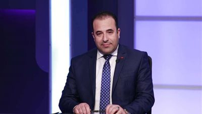 النائب أحمد بدوي يكشف حقيقة خلافه مع وزير الاتصالات