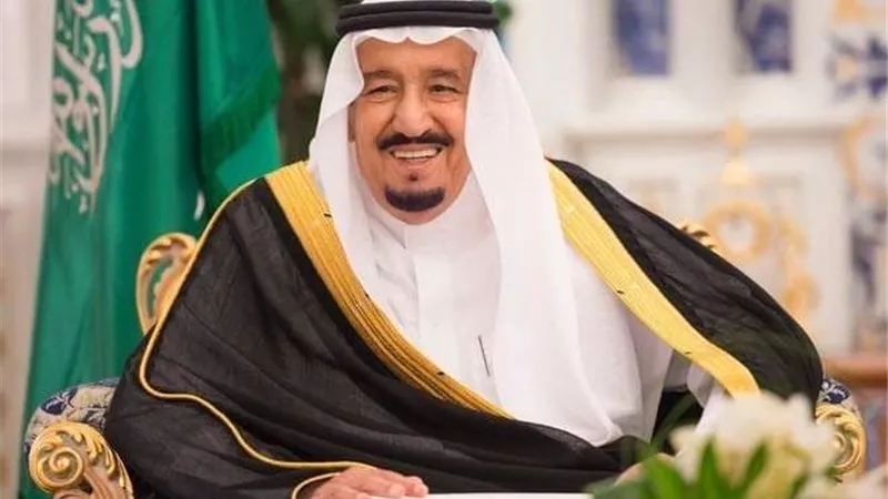 العاهل السعودي وولي العهد يبعثان برقية تهنئة إلى ماكرون بمناسبة إعادة انتخابه رئيسا لفرنسا