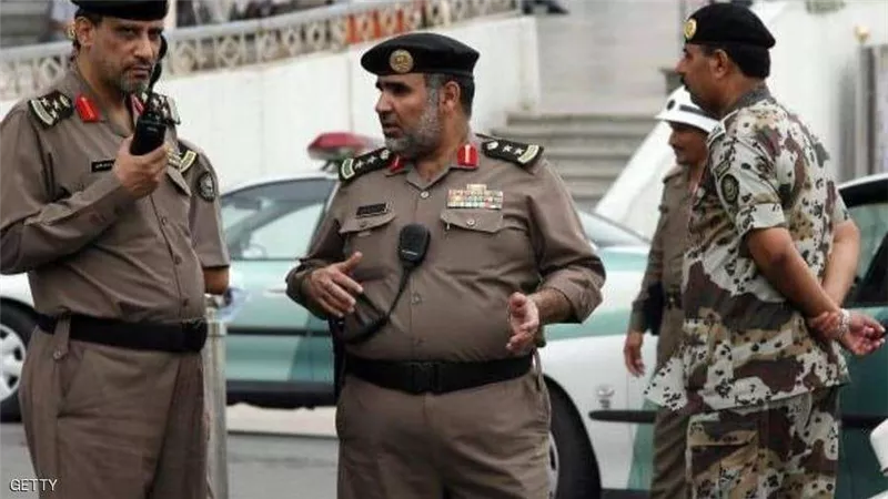 يستعرضان تعاطيهما الحشيش.. سقوط شابين سعوديين في قبضة الأمن