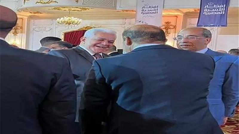 الاختلاف في الرأي لا يفسد للوطن قضية.. السيسي يكلف بإجراء حوارات مع جميع القوى السياسية بدون تمييز