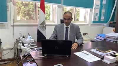 نائب وزير الإسكان للبنية الأساسية يلتقي مسئولى بنك الاستثمار الأوروبي.. لأمر هام