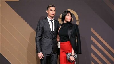 رونالدو يخصص راتبا شهريا لصديقته جورجينا